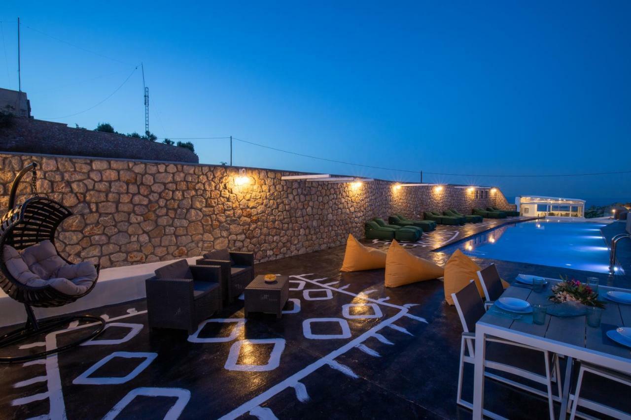Thea Luxury Resort Fira  Exterior photo